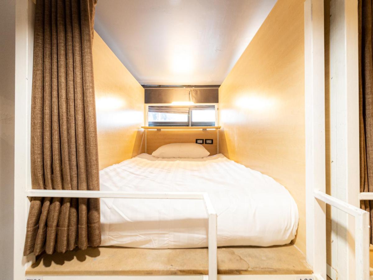 Khao San Social Capsule Hostel Bangkok Exteriér fotografie