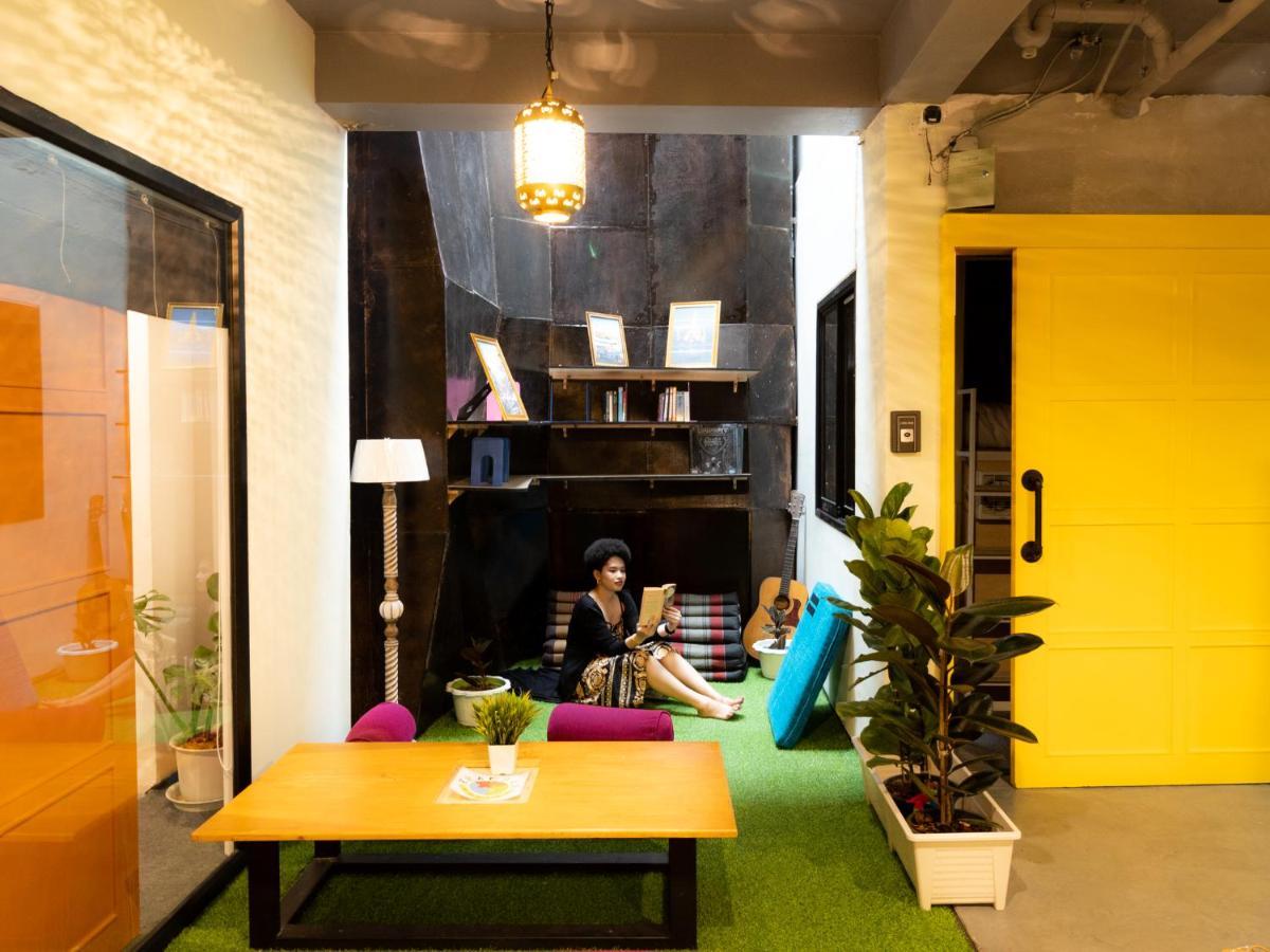 Khao San Social Capsule Hostel Bangkok Exteriér fotografie