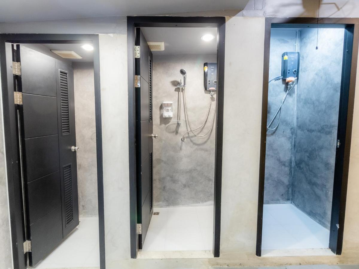 Khao San Social Capsule Hostel Bangkok Exteriér fotografie