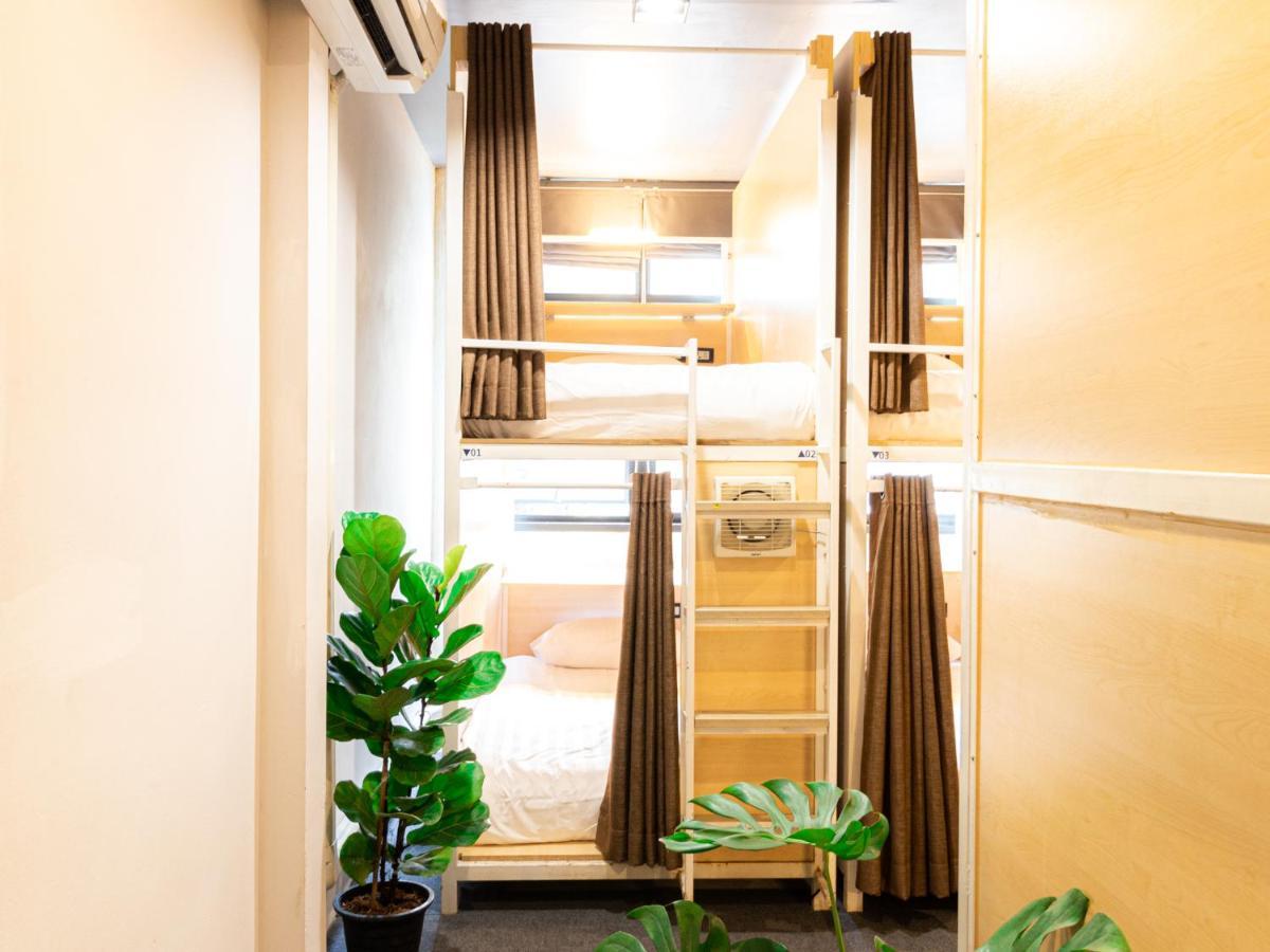 Khao San Social Capsule Hostel Bangkok Exteriér fotografie
