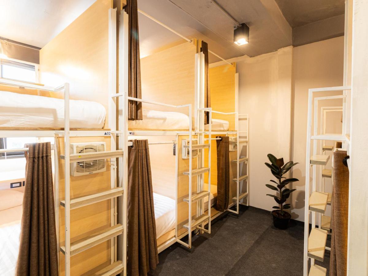 Khao San Social Capsule Hostel Bangkok Exteriér fotografie