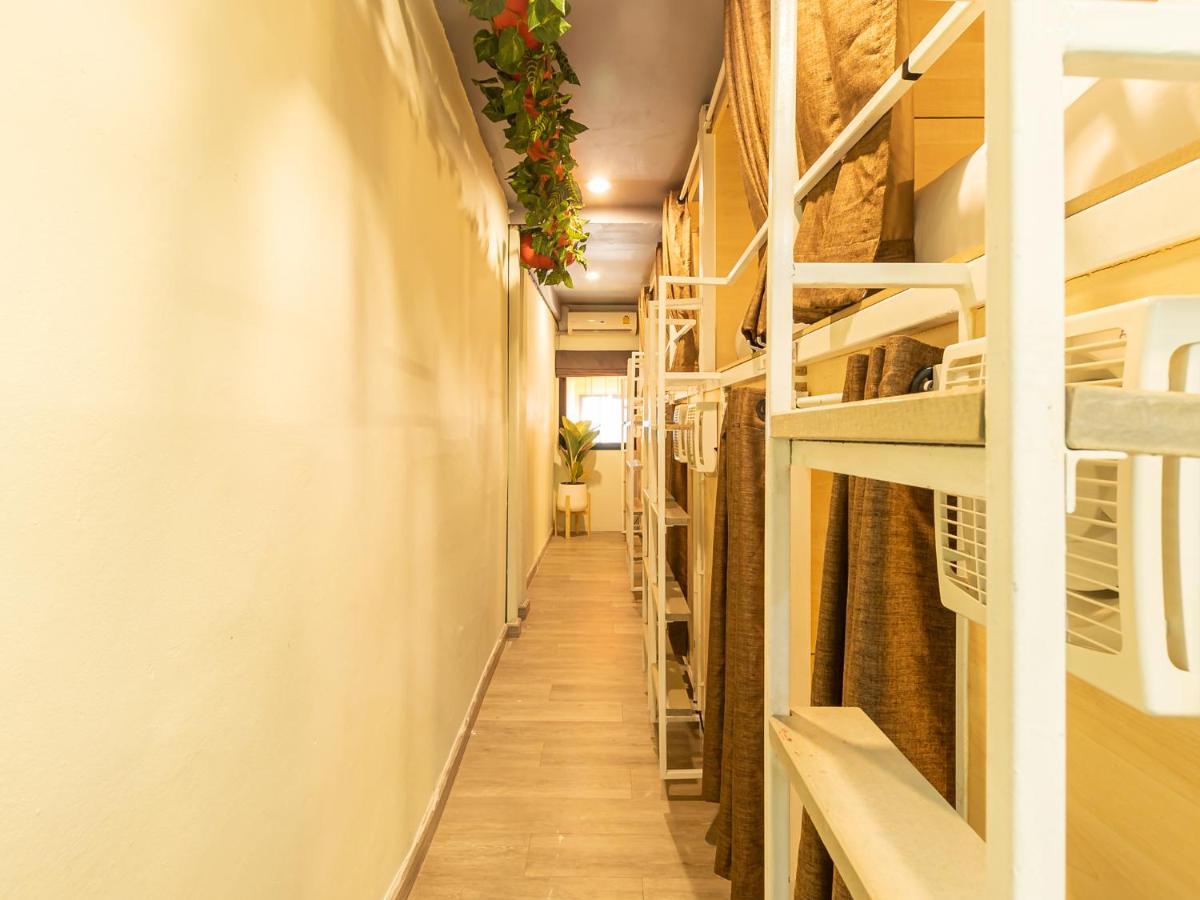 Khao San Social Capsule Hostel Bangkok Exteriér fotografie