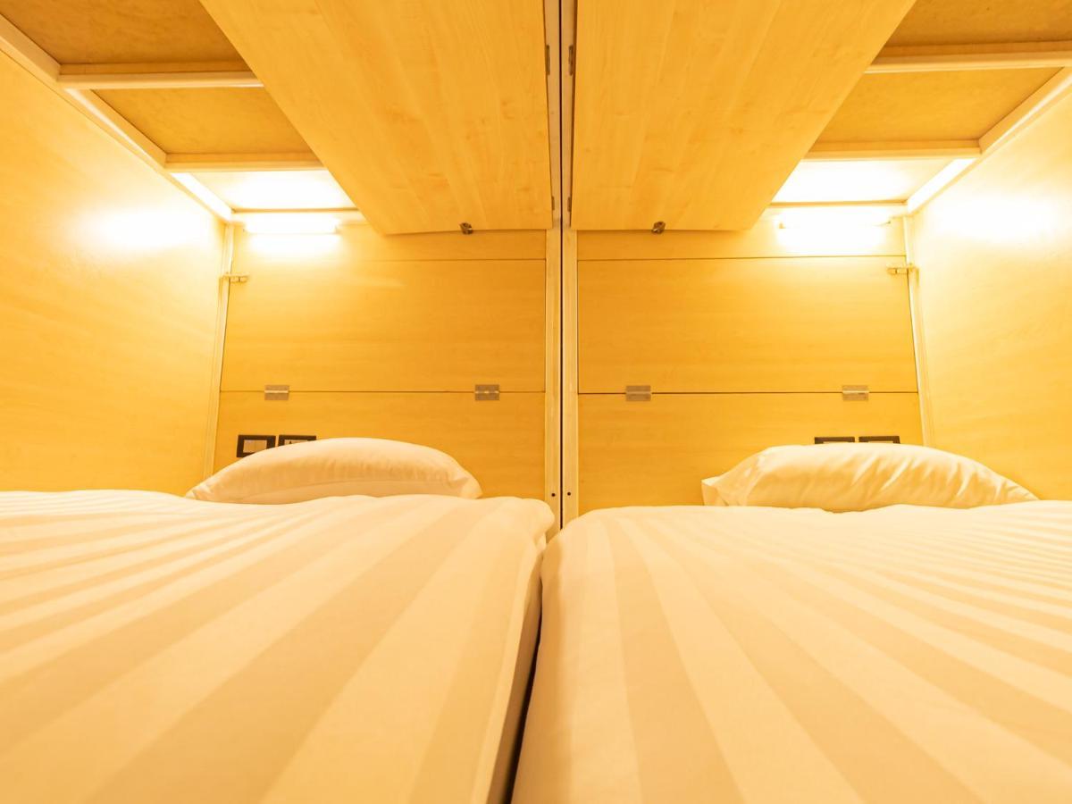 Khao San Social Capsule Hostel Bangkok Exteriér fotografie